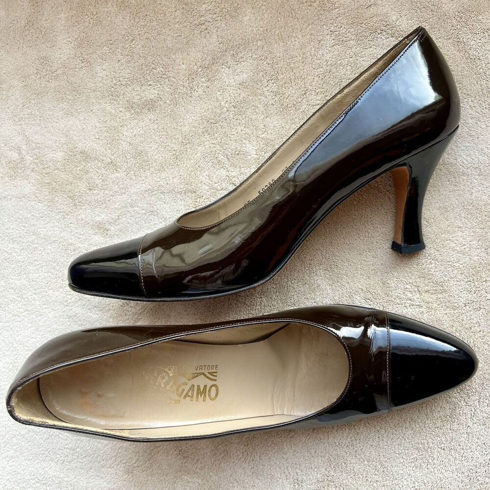 Salvatore Ferragamo Two Tone‎ Brown & Black Patent Leather Cap Toe Pumps 9.5 AA